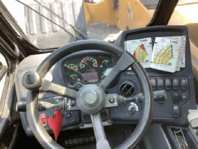 2019 CAT TL1055D-17