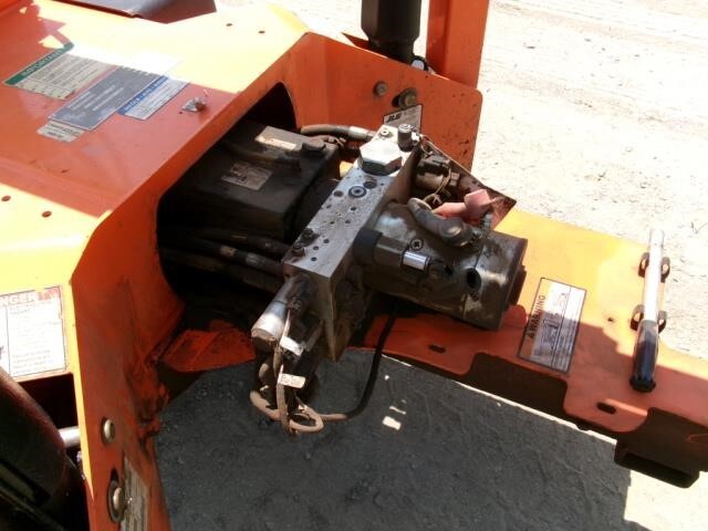 2018 JLG T350-12