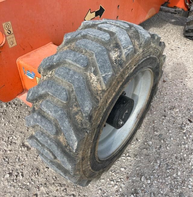 2016 JLG 600S-11
