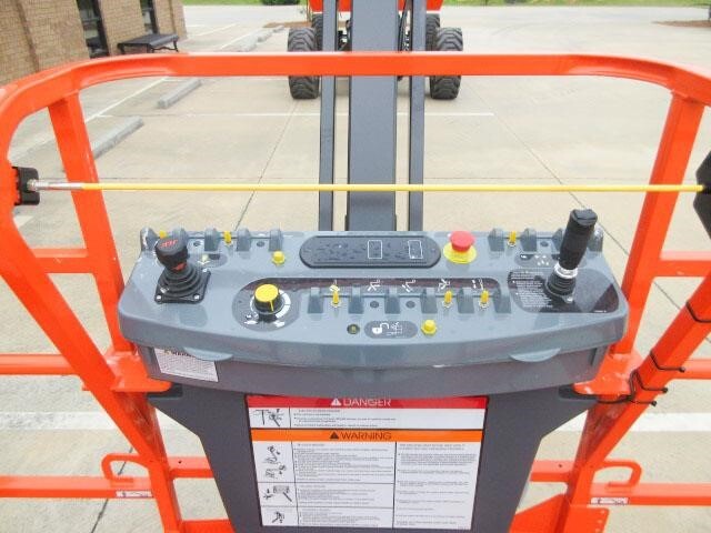 2025 JLG 860SJ-8