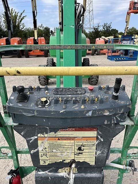 2019 JLG 460SJ-17