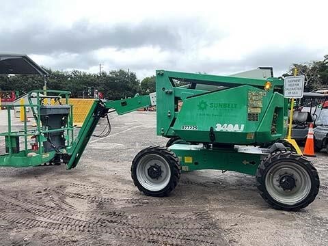 2016 JLG 340AJ