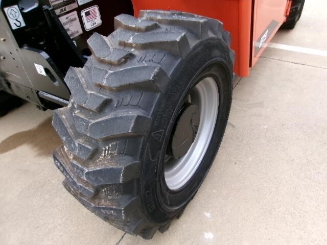 2025 JLG 519-11