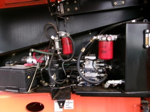 2017 JLG 660SJ-13