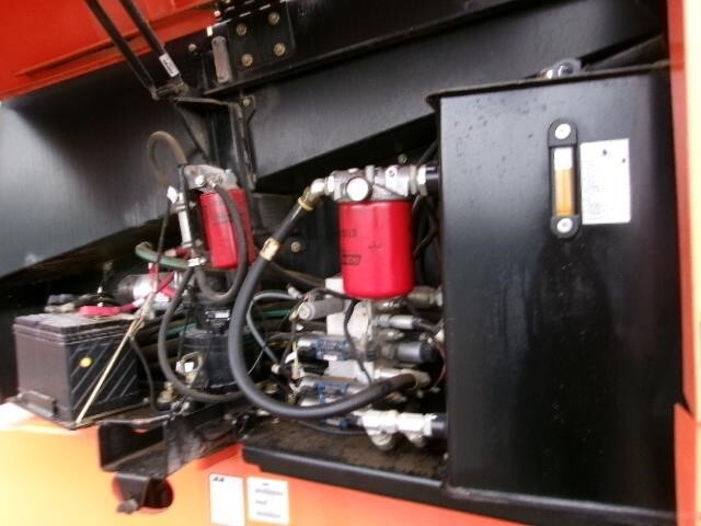 2017 JLG 660SJ-14