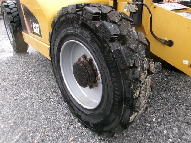 2019 CAT TL1055D-9