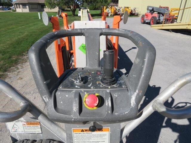 2018 JLG T500J-10