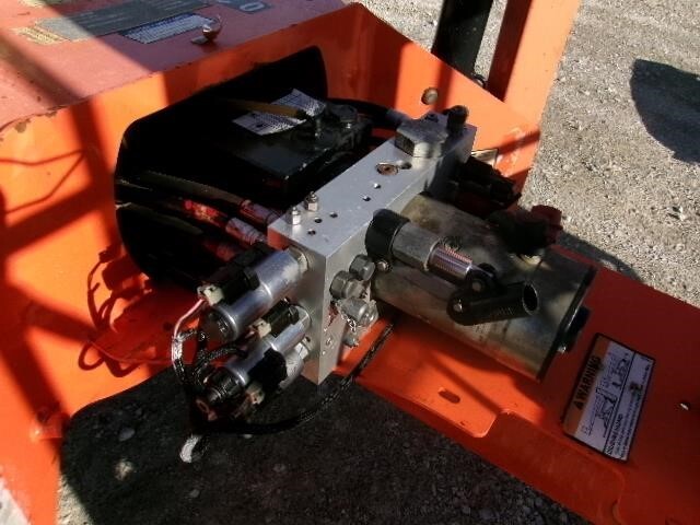 2018 JLG T350-19