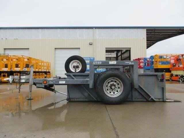 2012 JLG UT49-11