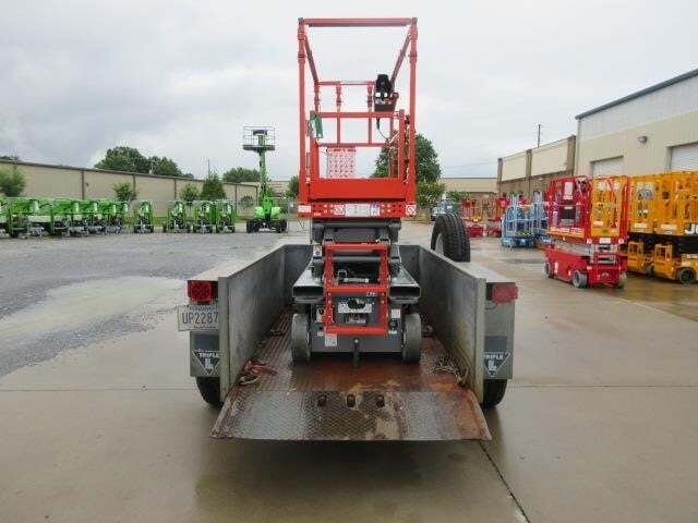 2012 JLG UT49-27