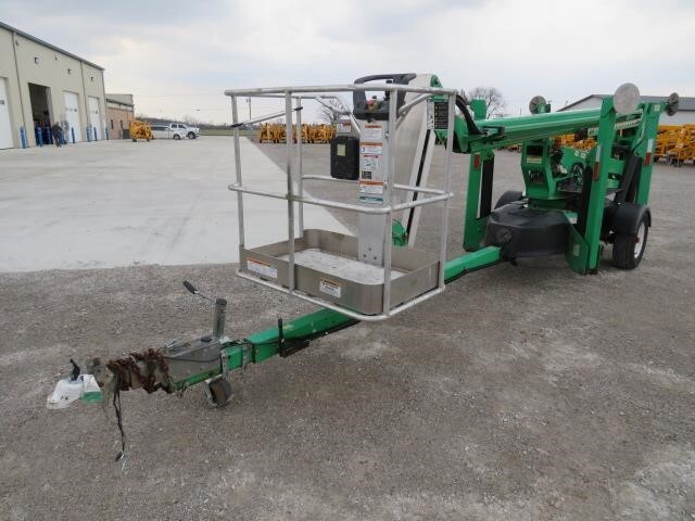 2017 JLG T500J-2