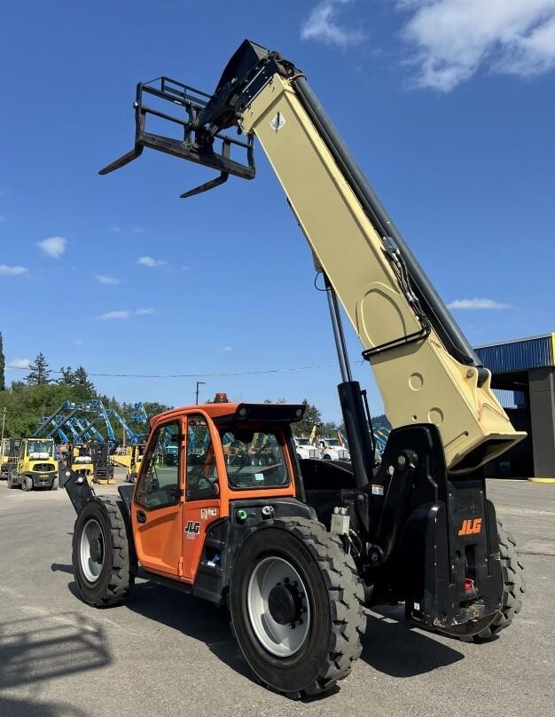 2020 JLG 1055-3