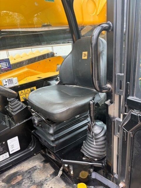 2022 JCB 507-42-3