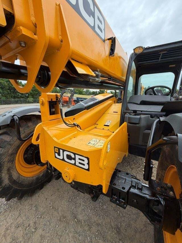 2019 JCB 509-42-26