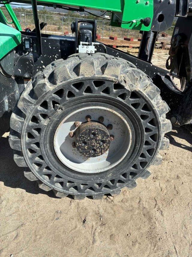 2017 JLG 1255-6