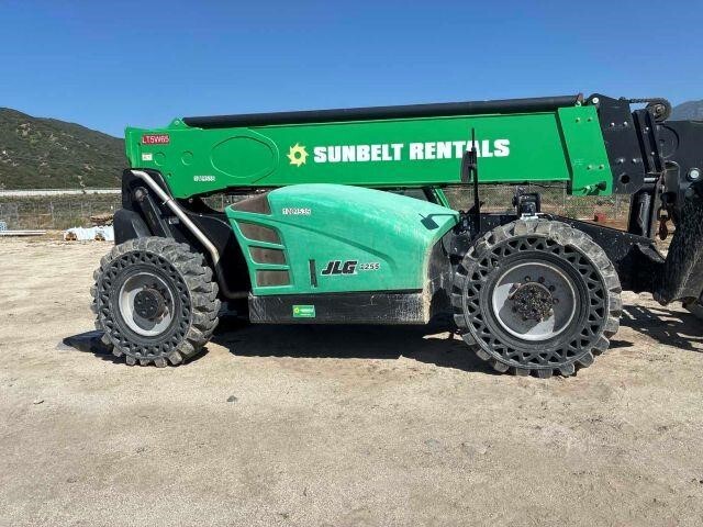 2017 JLG 1255-3