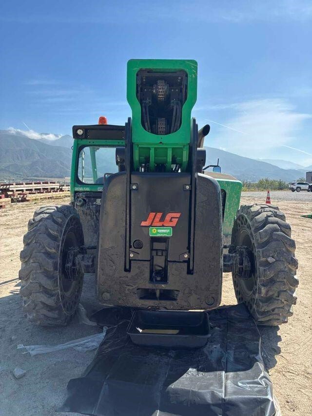 2017 JLG 1255-2