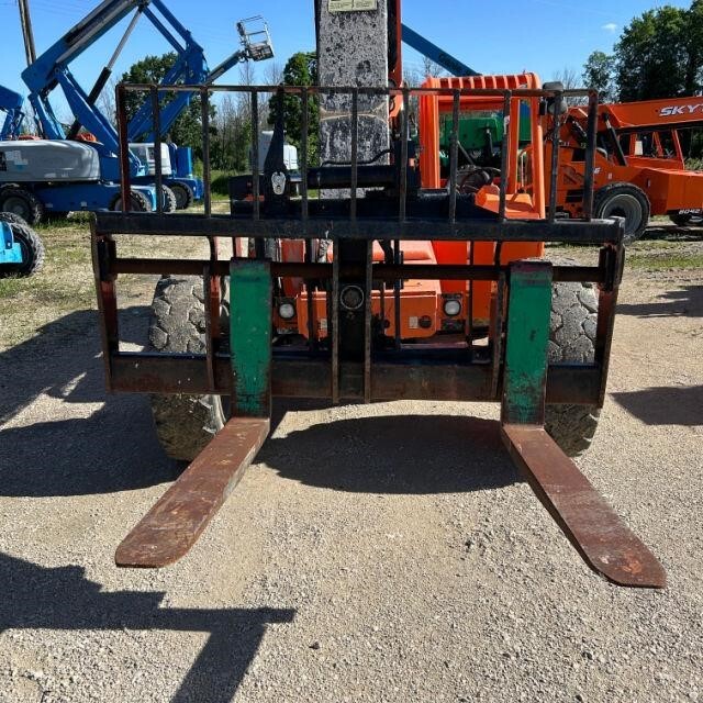 2016 SkyTrak 8042-2