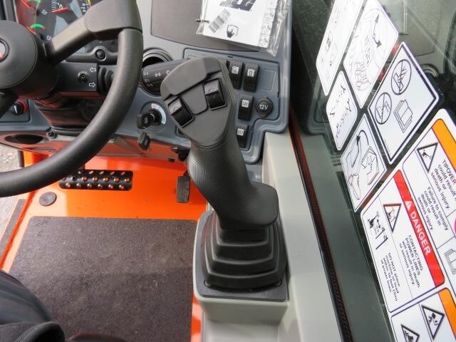 2025 JLG 1055-19