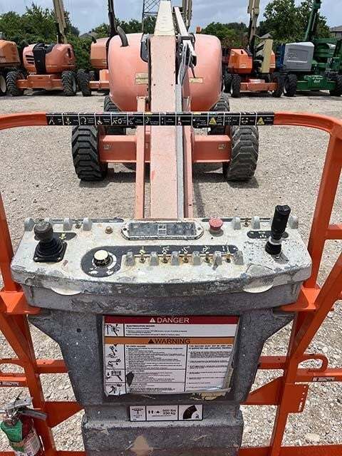 2013 JLG 600AJ-15