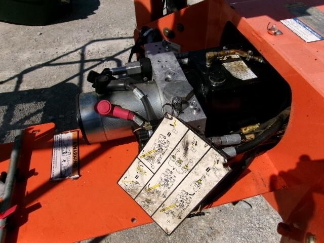 2018 JLG T350-17