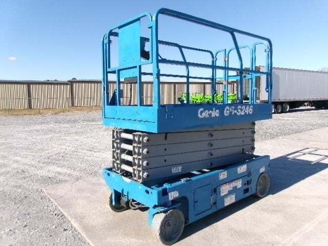 2018 Genie GS-3246