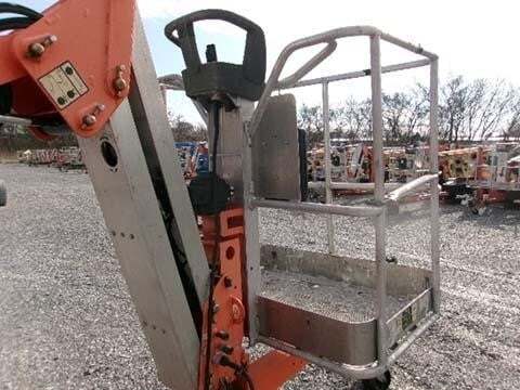 2018 JLG T500J-17