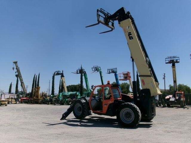 2017 JLG 1255-18