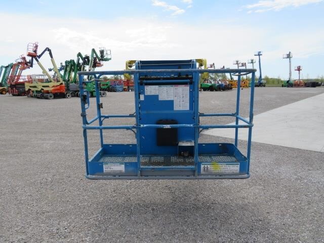 2017 Genie Z-45/25J DC-16
