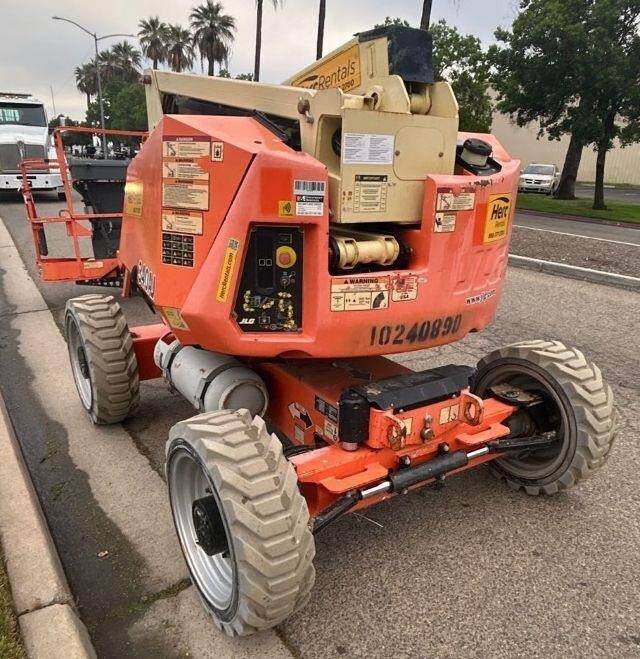2018 JLG 340AJ-3