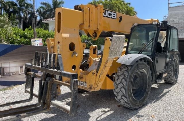 2022 JCB 510-56