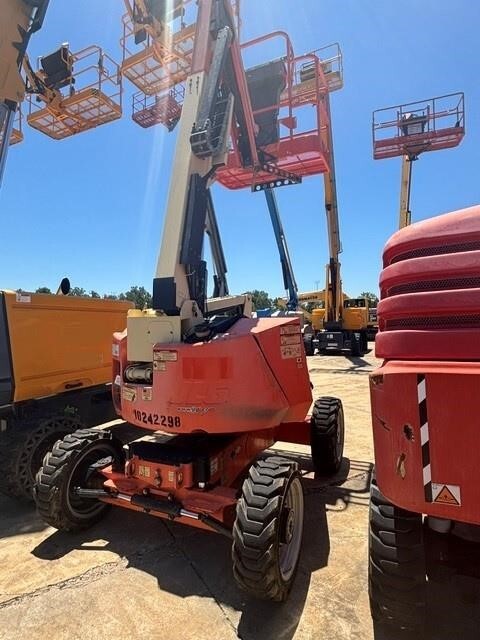 2018 JLG 340AJ-3