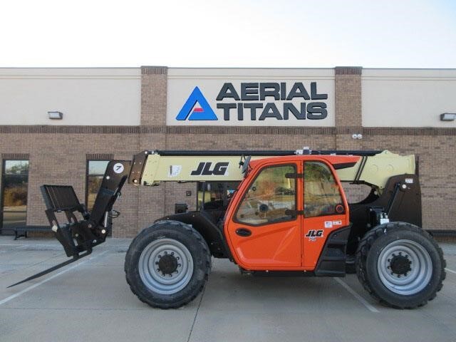 2026 JLG 742