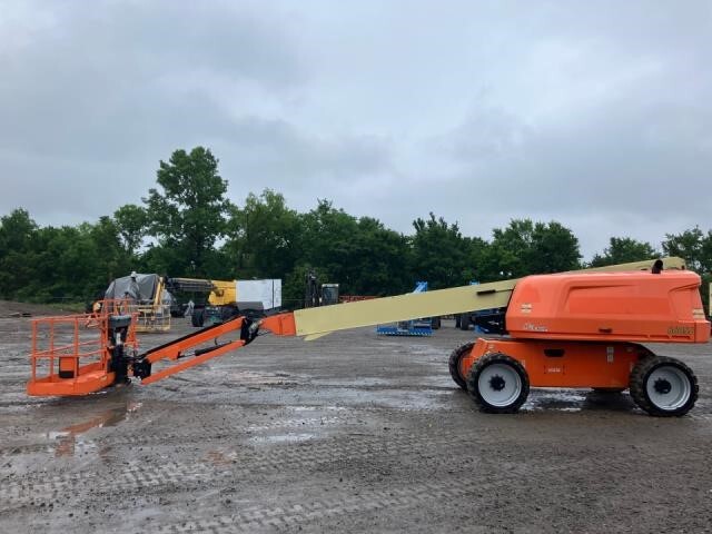 2021 JLG 660SJ