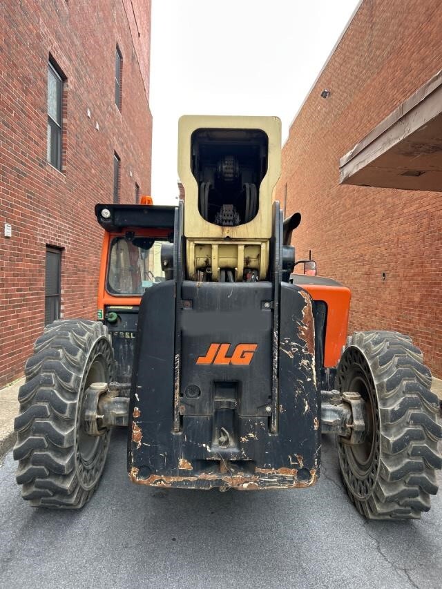 2017 JLG 1255-2