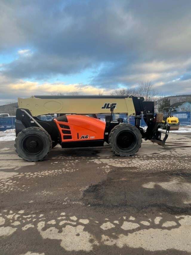 2017 JLG 1255-9