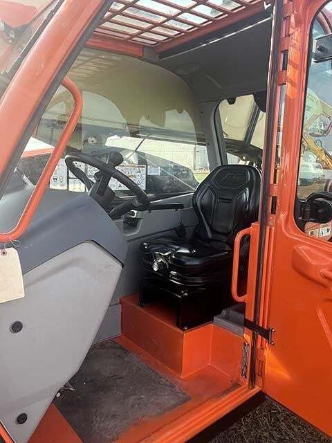 2022 JLG 1055-10