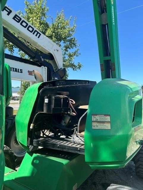 2017 JLG 450AJ-2