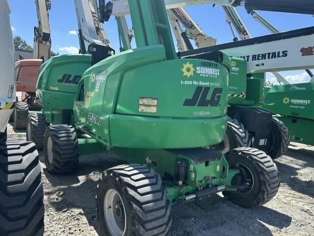 2017 JLG 450AJ