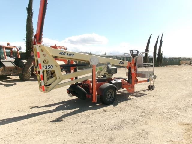 2019 JLG T350-4
