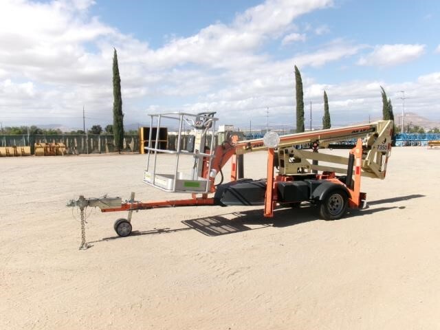 2019 JLG T350