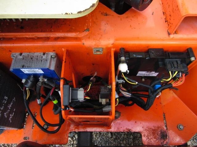 2019 JLG T350-18