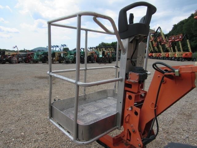 2019 JLG T350-13
