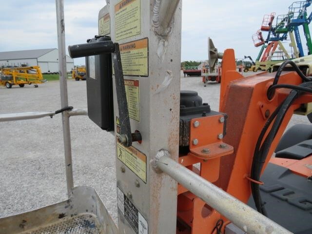 2019 JLG T350-17