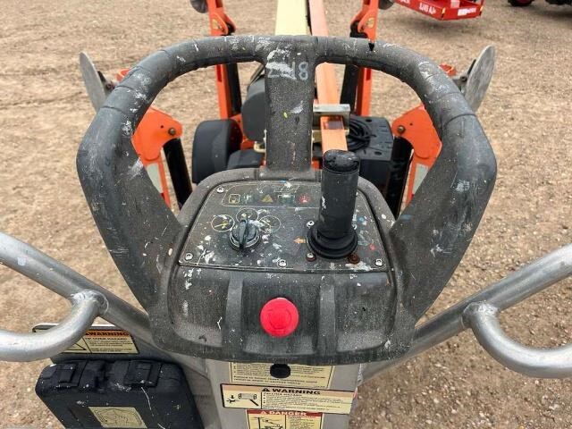 2018 JLG T350-11