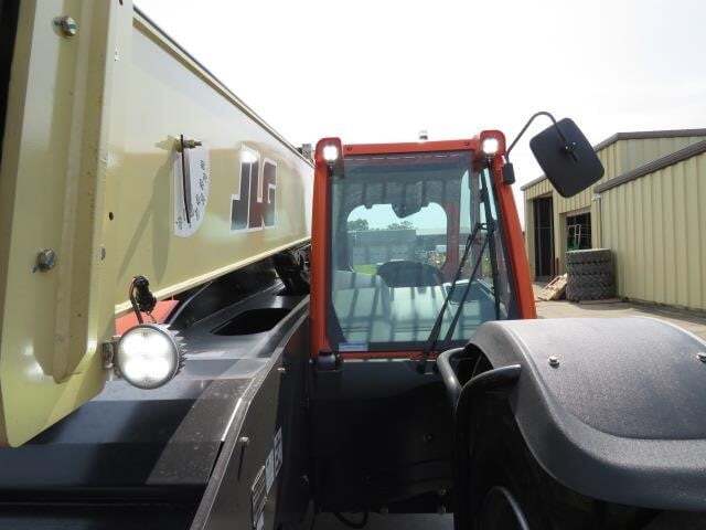 2025 JLG 1043-24