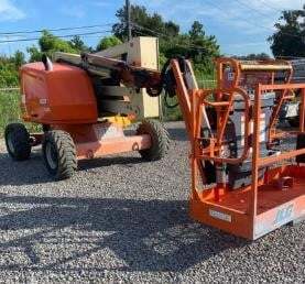 2017 JLG 450AJ-2