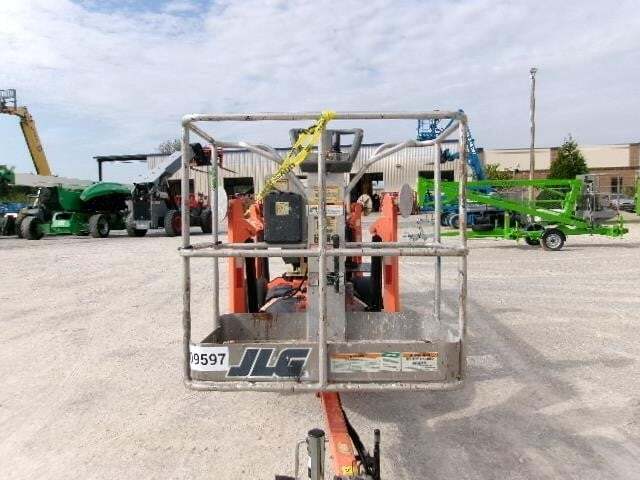2018 JLG T350-7