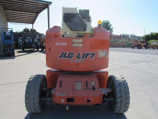 2013 JLG E450AJ-7