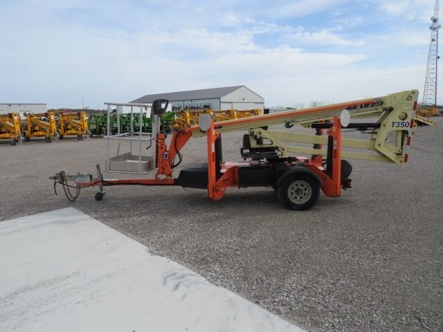 2019 JLG T350